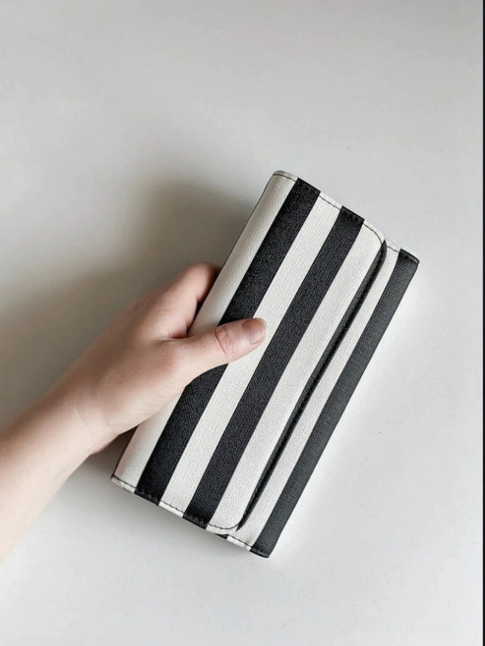 KUT from the Kloth Slim Striped Wallet in Black & White NWOT